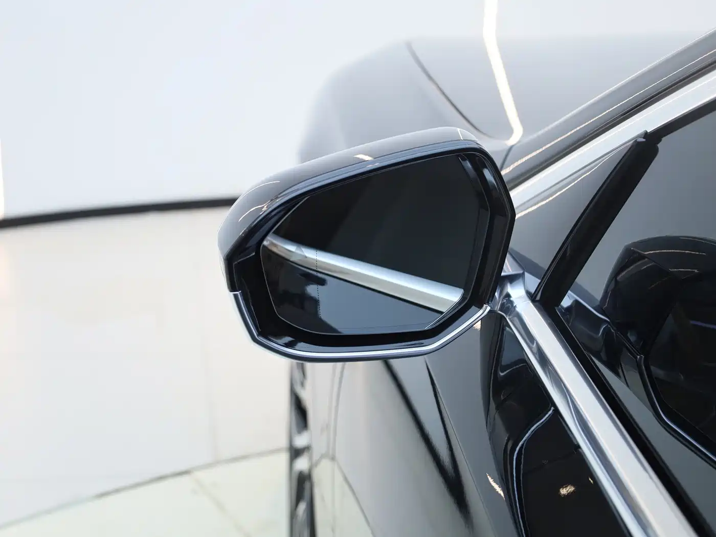 BMW i7, миниатюра 13