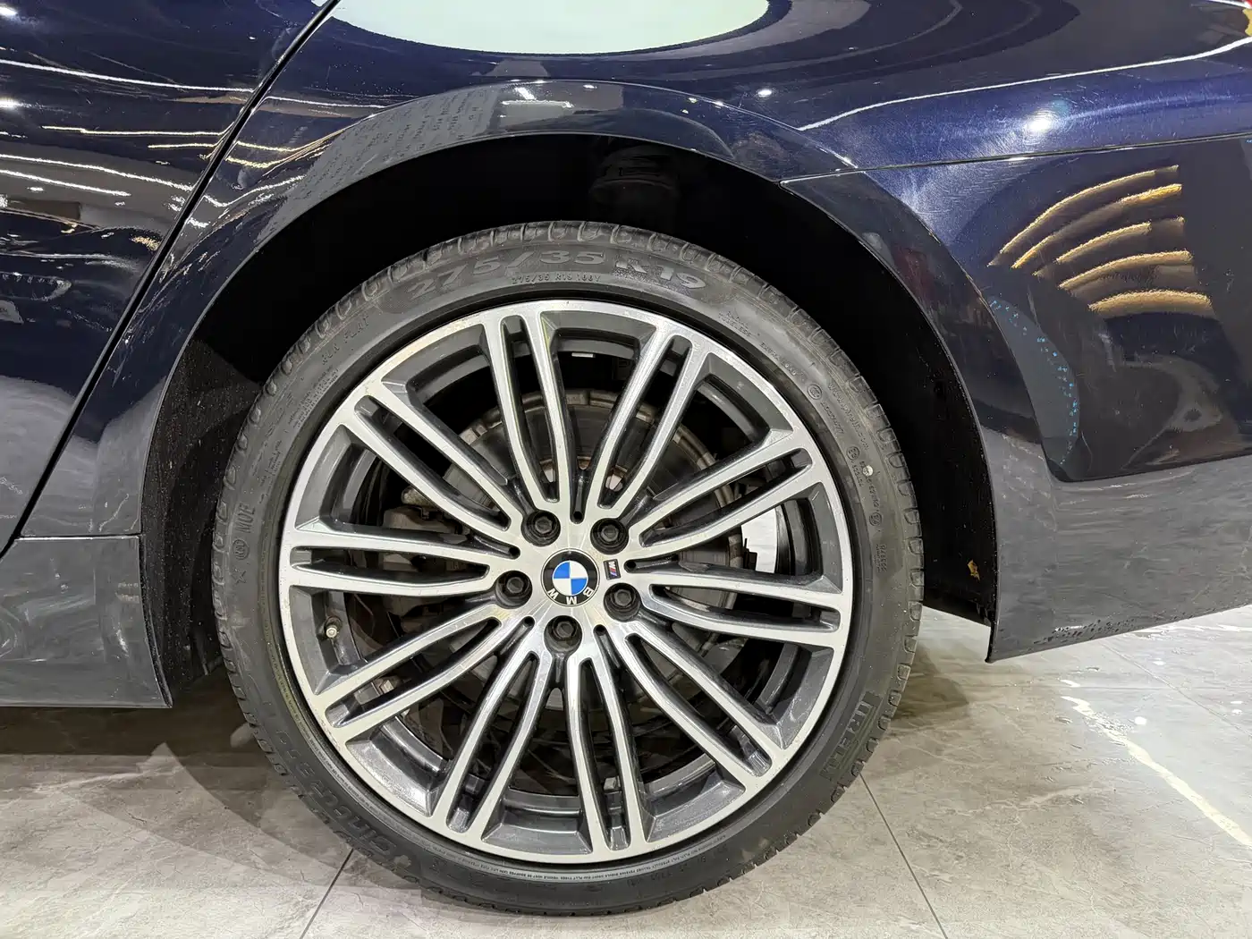 BMW 5 Series 2019 530Li Leading M Sport Package фото 13