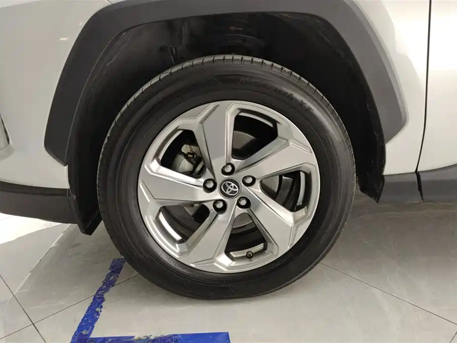 Toyota RAV4 Rongfang 2022 2.0L CVT 2WD Trend Plus Edition фото 6