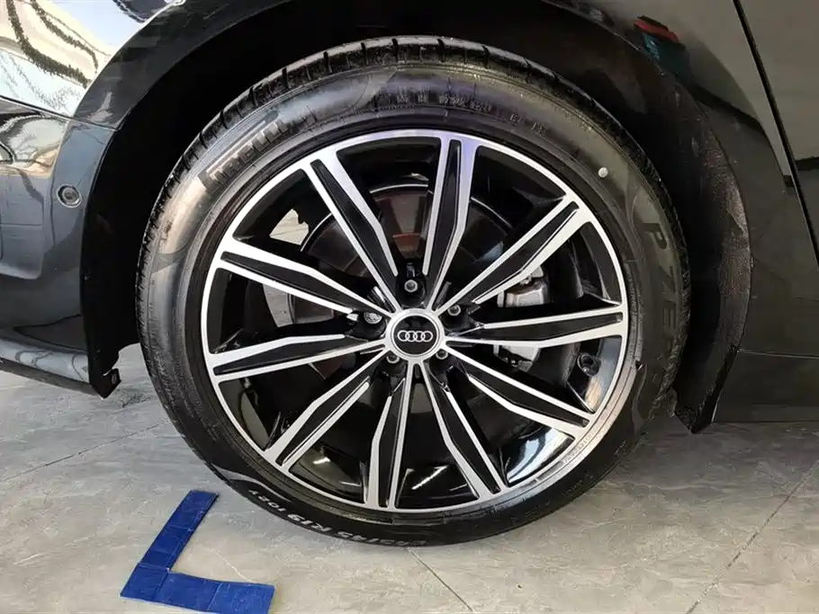 Audi A6L 2024 45 TFSI Premium Dynamic фото 6