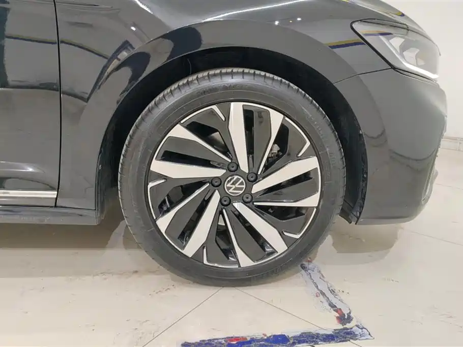 Volkswagen Passat 2022 330TSI Starlight Elite Edition фото 6