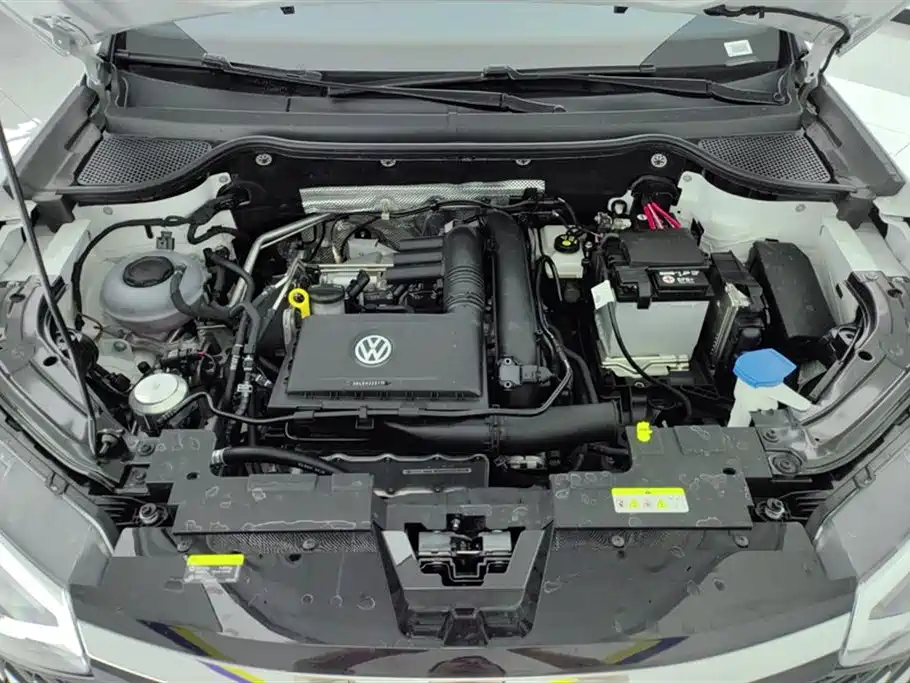 JETTA VS7