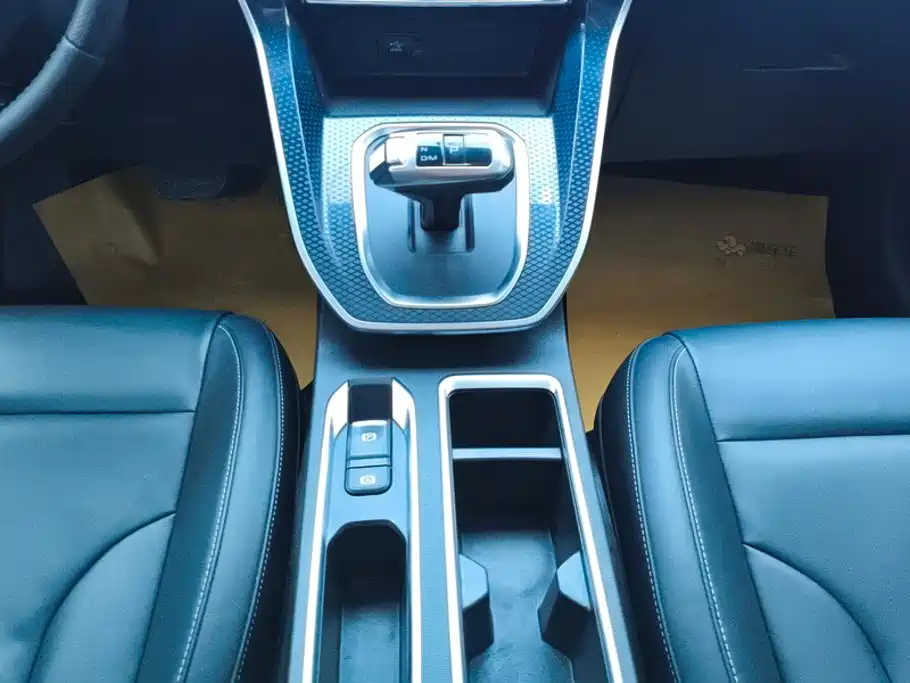 Haval M6 2023 2023 PLUS 1.5T DCT Luxury Smart Connect