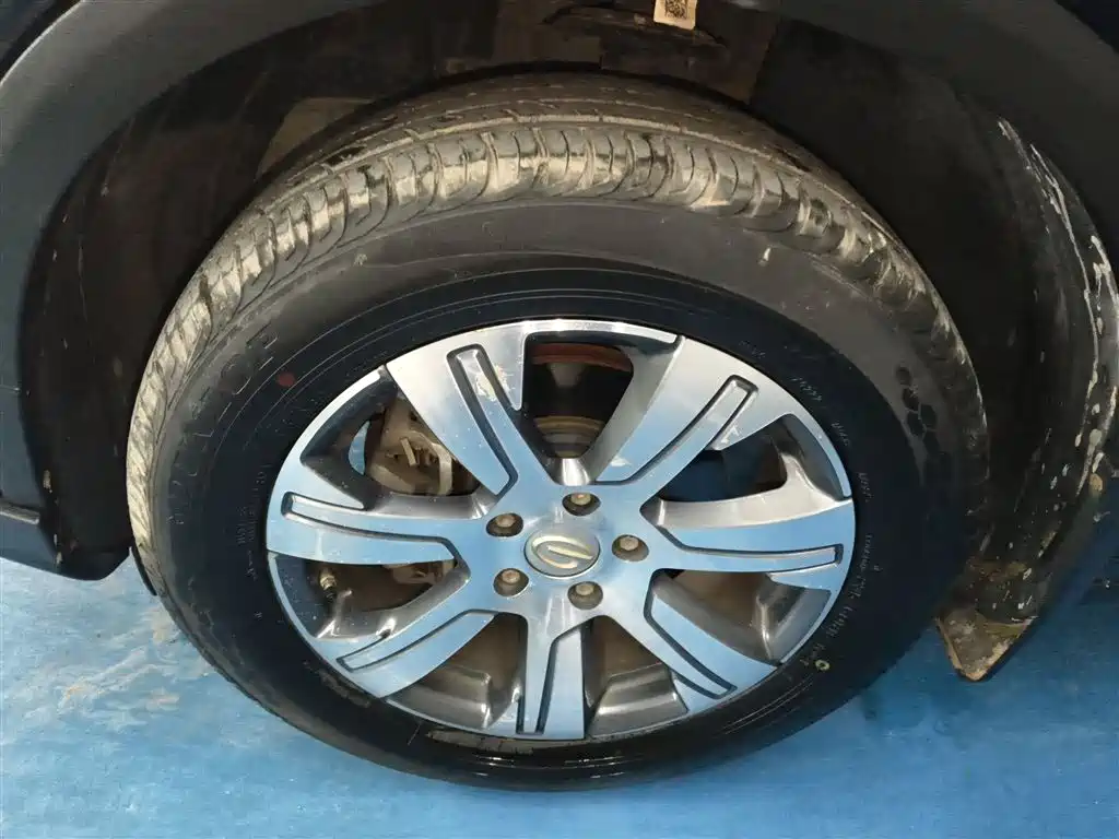 GAC Trumpchi Trumpchi GS7 2017 320T 2WD Luxury Smart Connect фото 23