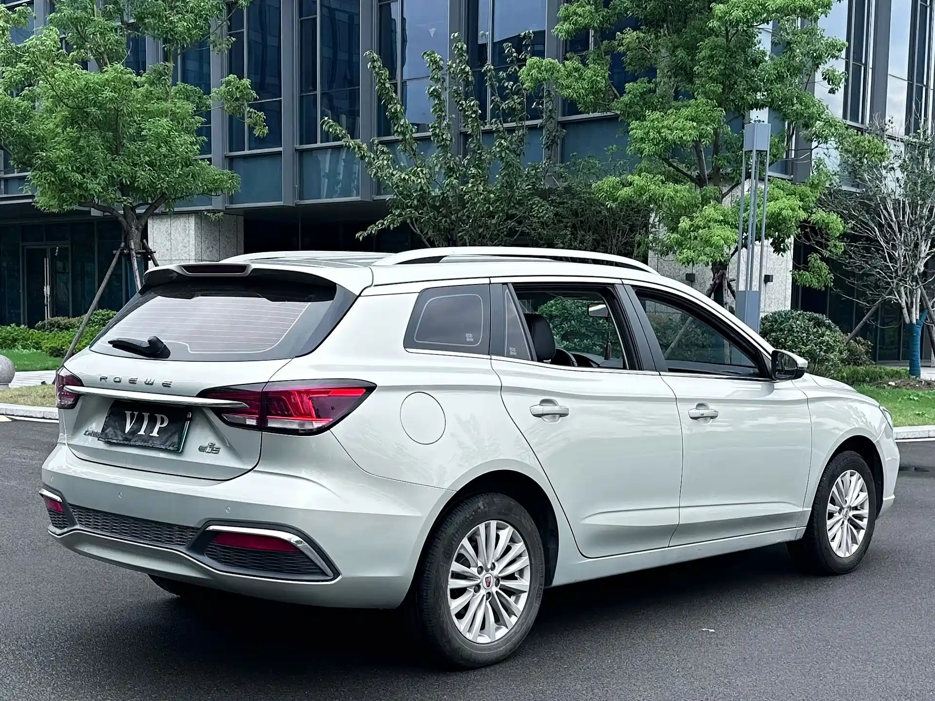Фото 9 - Roewe Ei5