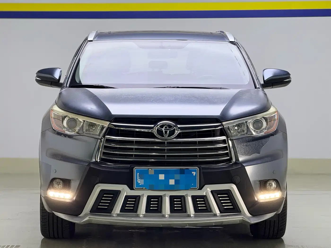 TOYOTA HIGHLANDER