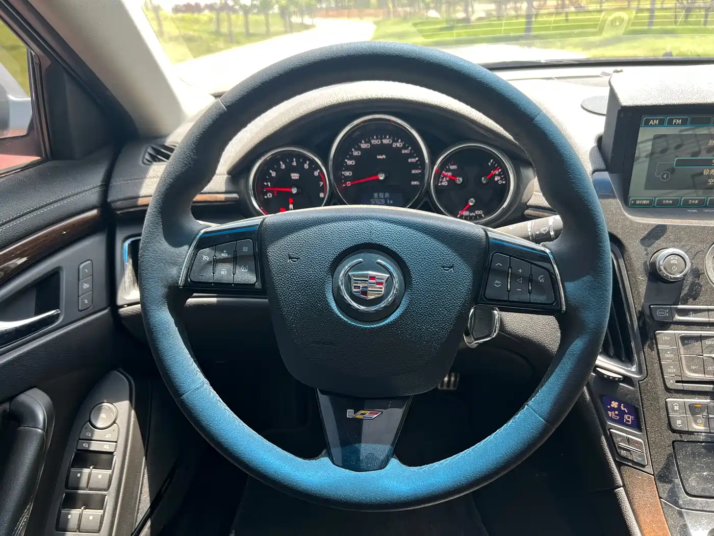 Cadillac CTS (Import) 2009 Model 6.2L CTS-V фото 14