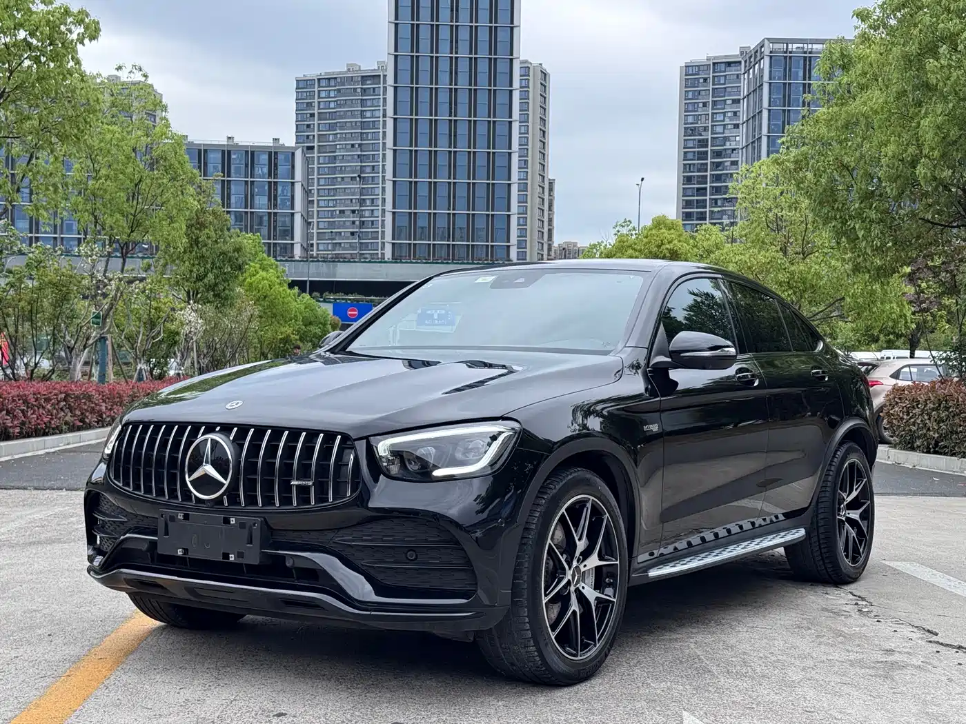 MERCEDES-BENZ GLC COUPE AMG