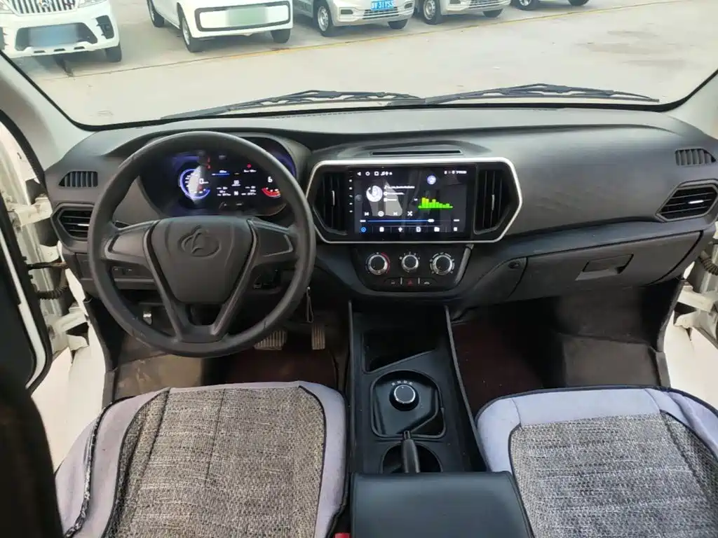 Changan Kaicheng Changan Ruixing EM60 2025 2025 Elite Model 6-seater 300km Dual Doors