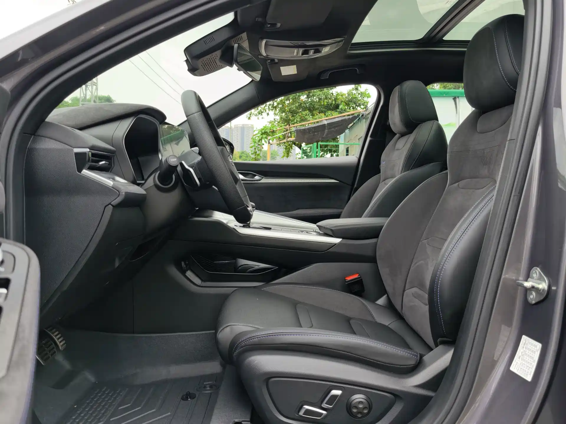 Фото 4 - Geely Preface