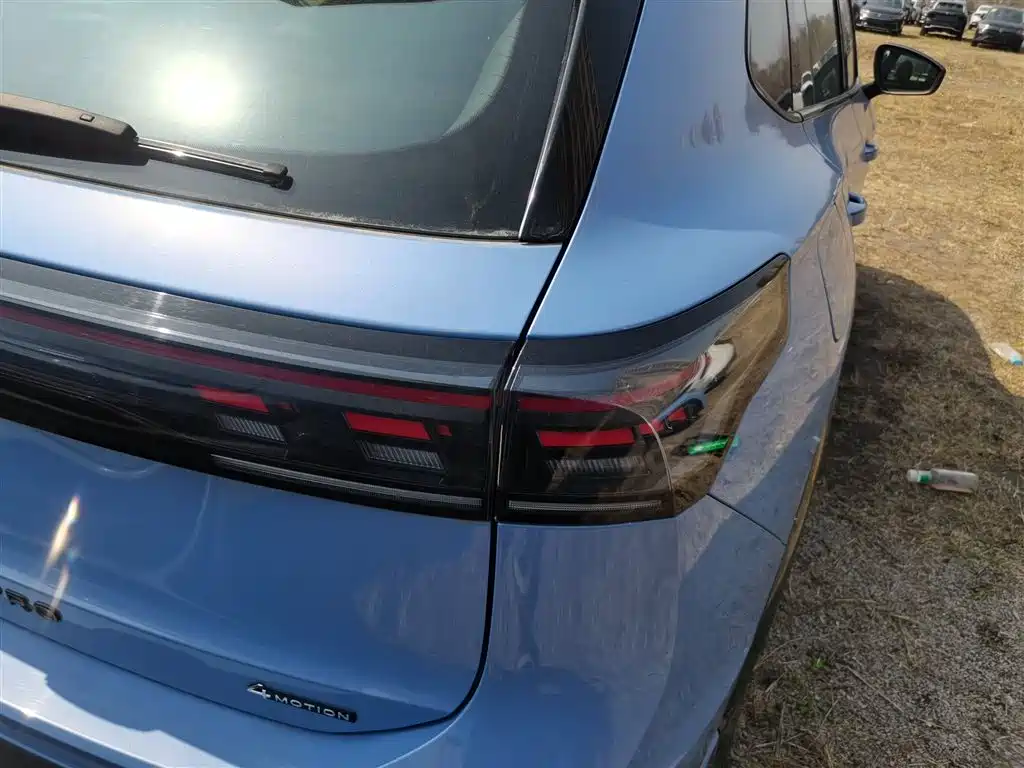 Volkswagen Tiguan L 2024 PRO 380TSI 4WD R-Line Premium Edition фото 8