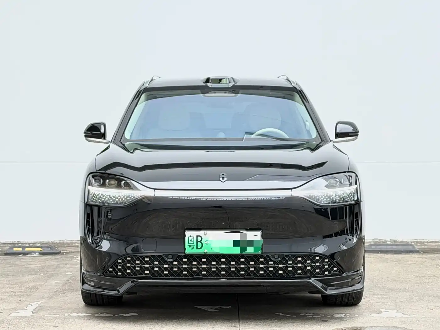AITO Wenjie AITO M9 2025 Extended Range Ultra 52kWh 6-Seater фото 2