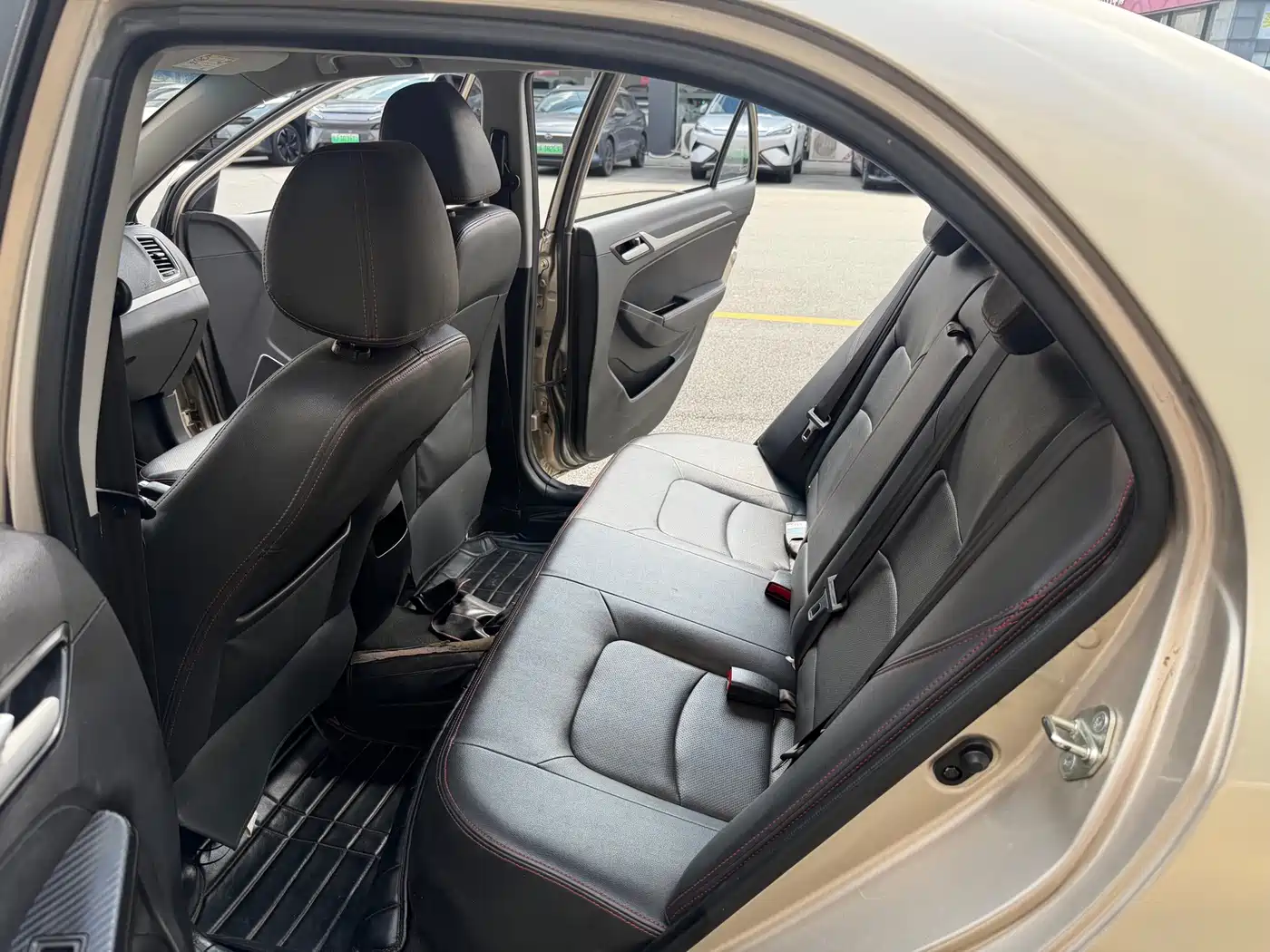 Photo 21 - Geely Vision