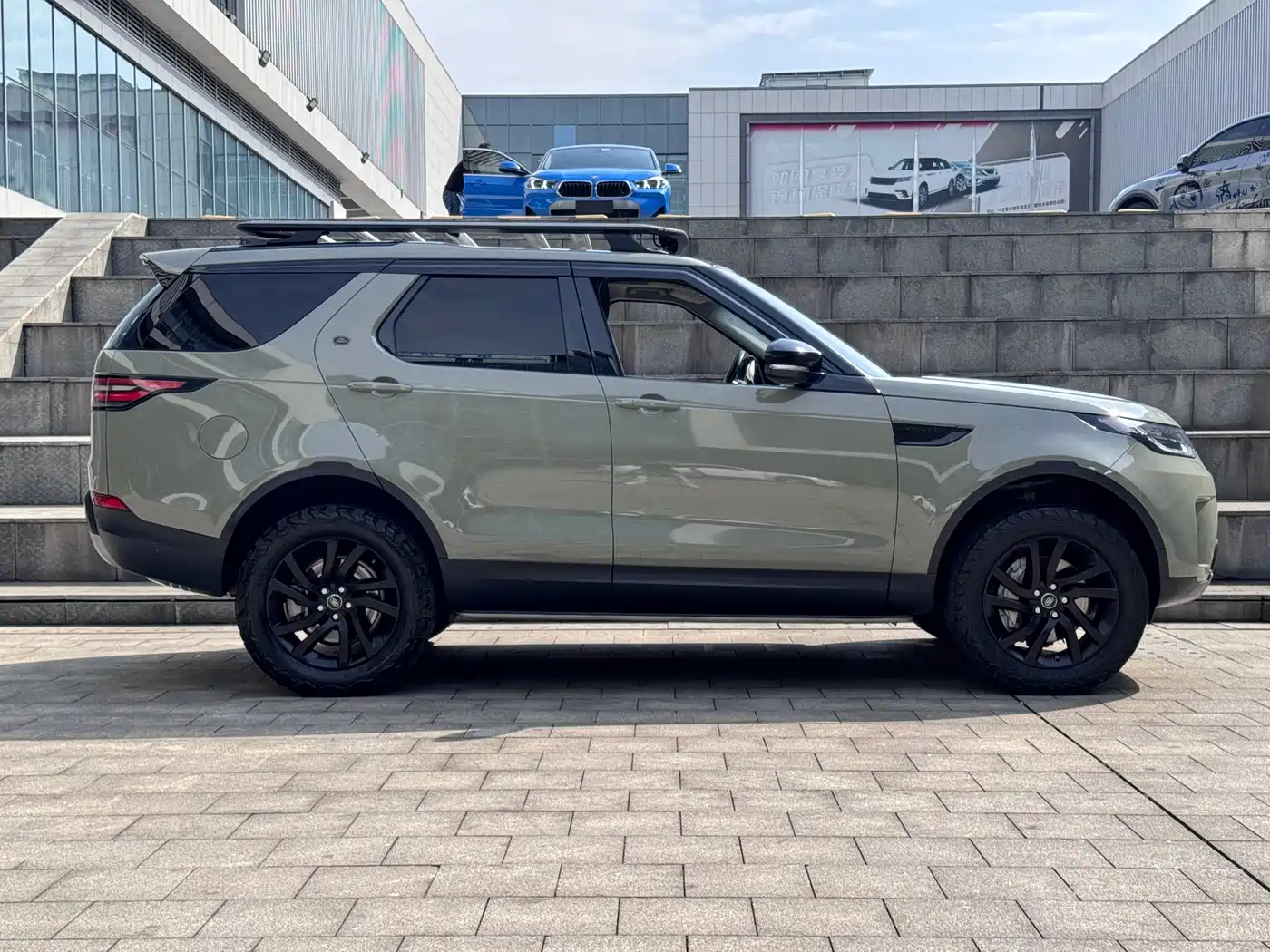 Land Rover Discovery 2019 3.0 SC V6 HSE фото 4