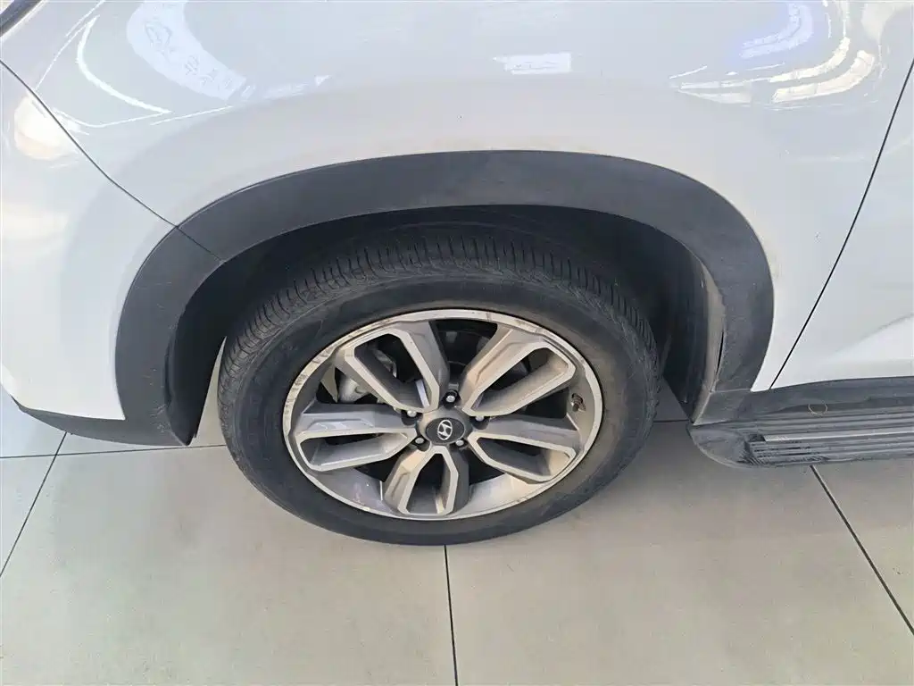 Hyundai Beijing Hyundai ix35 2019 2.0L Automatic 2WD Zhiyong·Enjoy China V фото 25