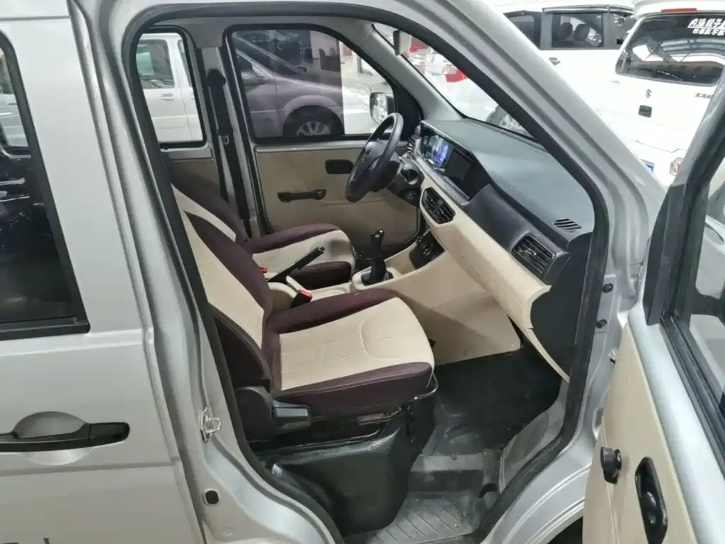 Changan Kuayue Kuayuexing V3 2025 2023 1.3L Gasoline Standard 7-seater Passenger Van