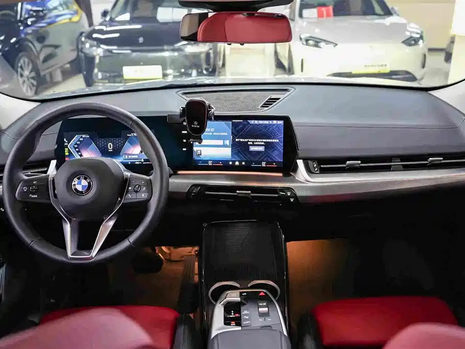 Photo 8 - BMW X2 (Import)