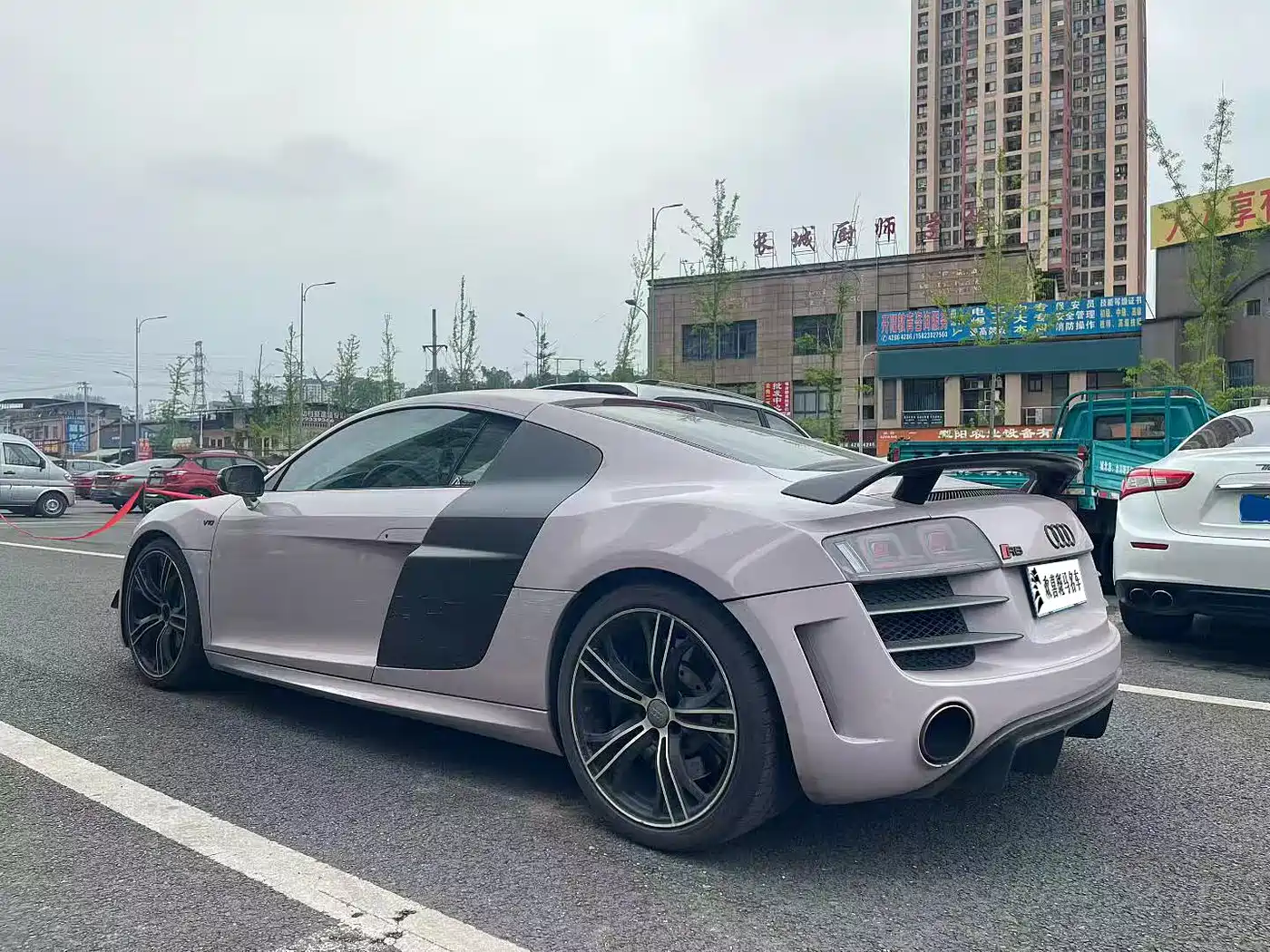 Audi R8 2013 Model 5.2 FSI quattro China Exclusive фото 3