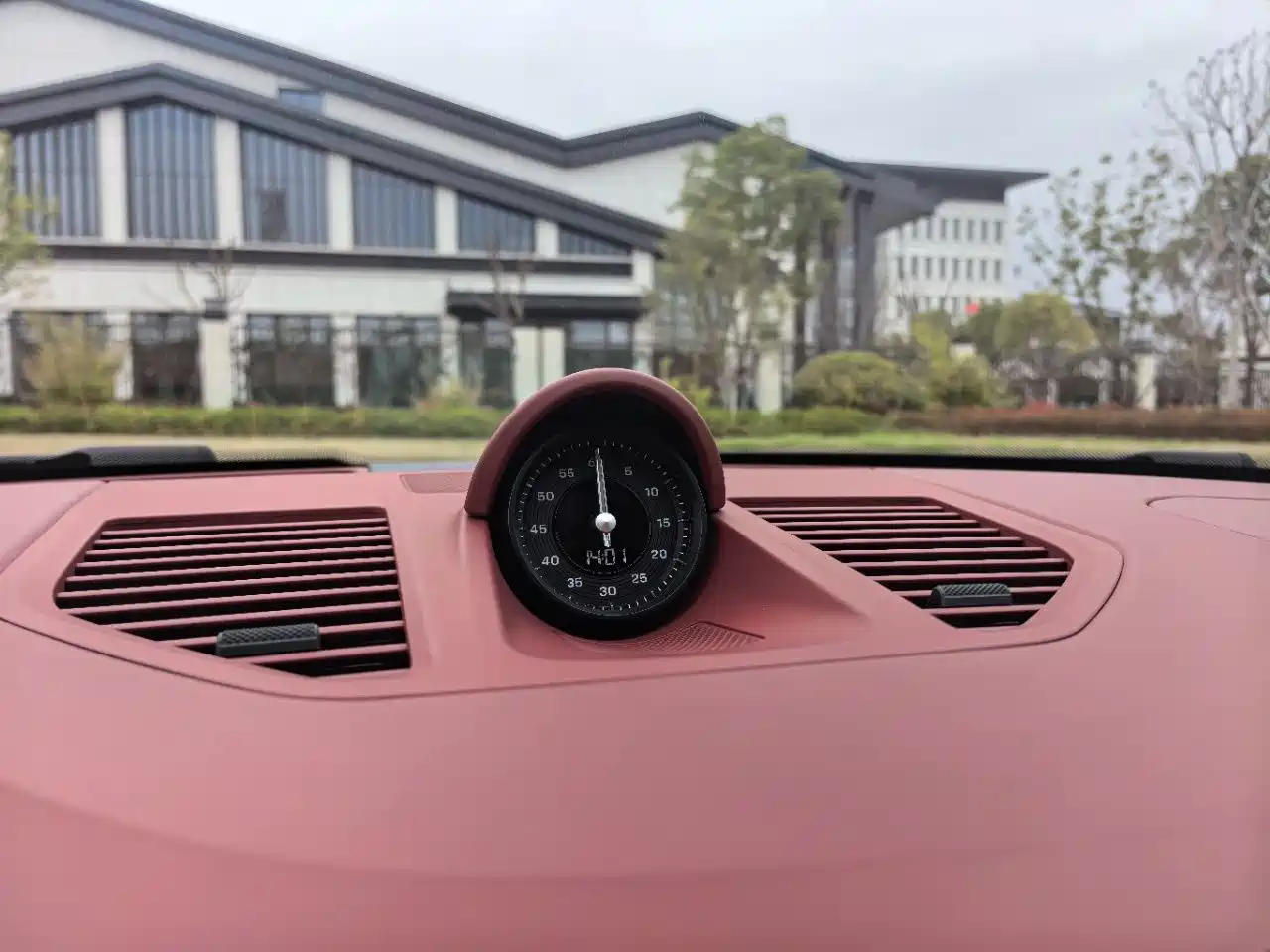 Porsche 911 2025 Carrera 3.0T фото 14