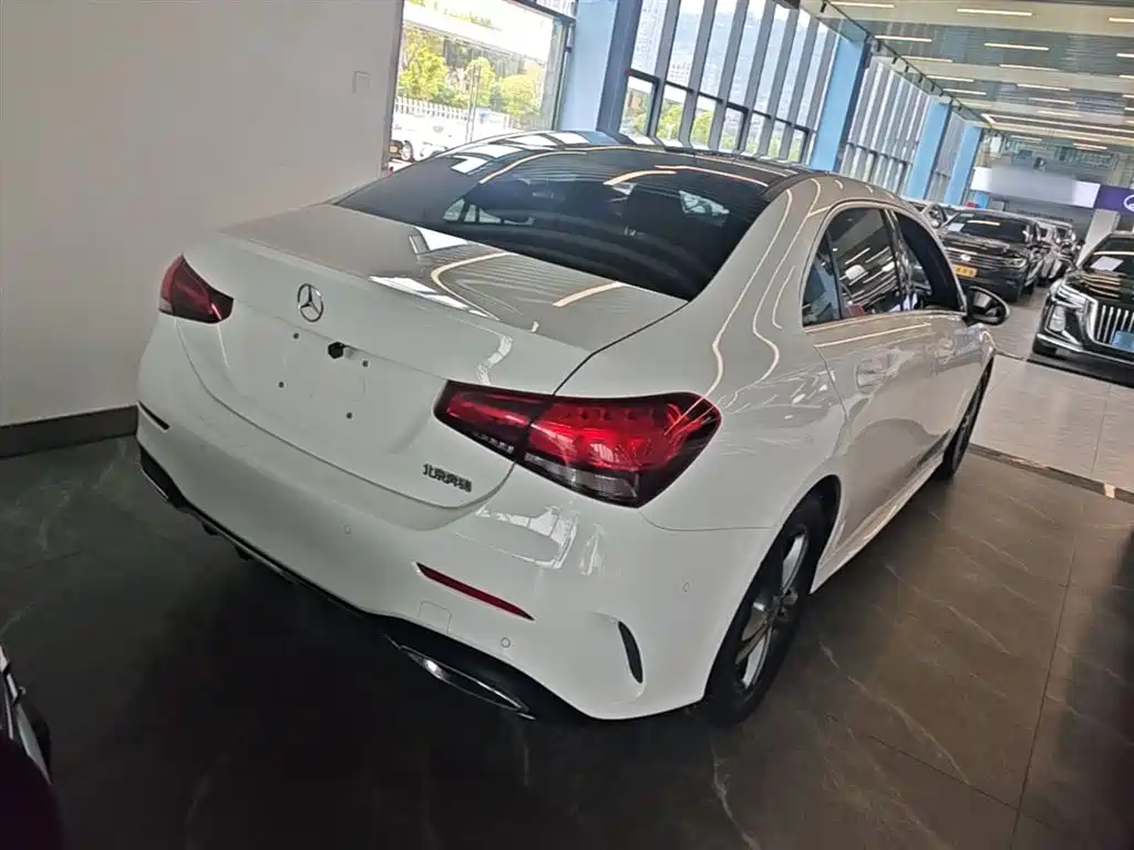 Mercedes-Benz A-Class 2020 Second Facelift A 180 L Sport Sedan фото 7