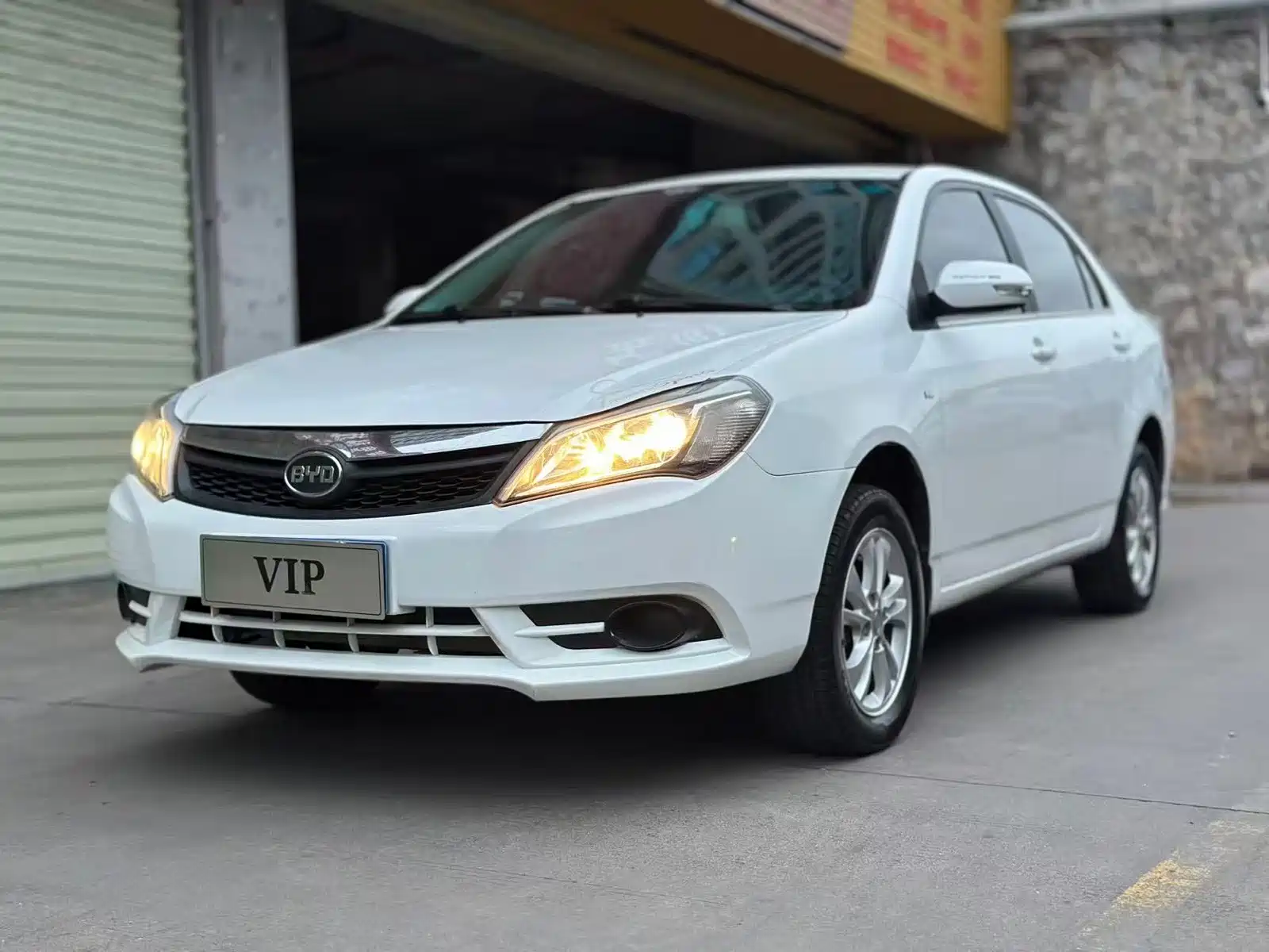 Фото 1 - BYD F3