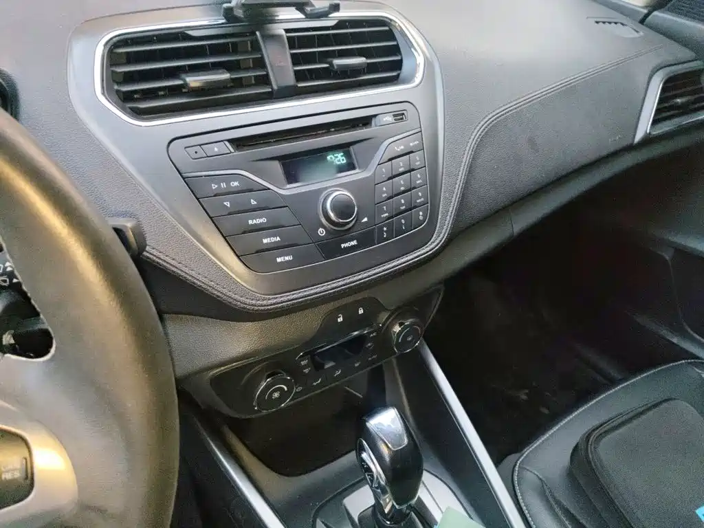 Ford Escort 2015 2015 1.5L Automatic Fashion