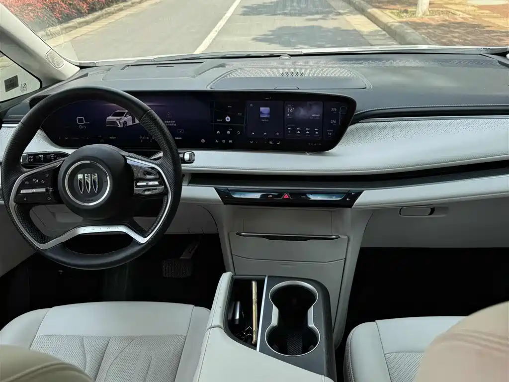 BUICK GL8 NEW ENERGY