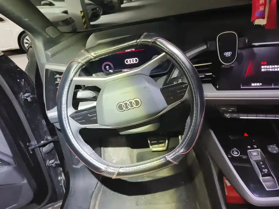 Audi Q5 e-tron 2024 2023 40 e-tron Starlight Edition Mecha Package