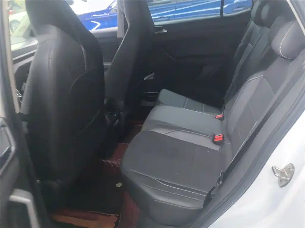 Volkswagen T-Cross 2019 280TSI DSG Luxury Edition фото 17