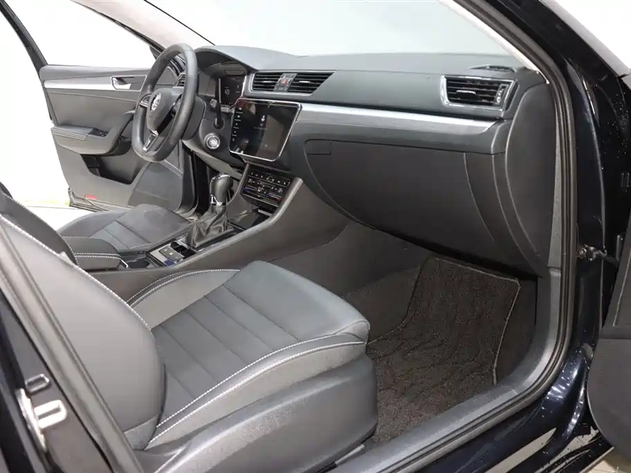 Škoda Superb 2024 TSI280 DSG Premium Edition фото 8