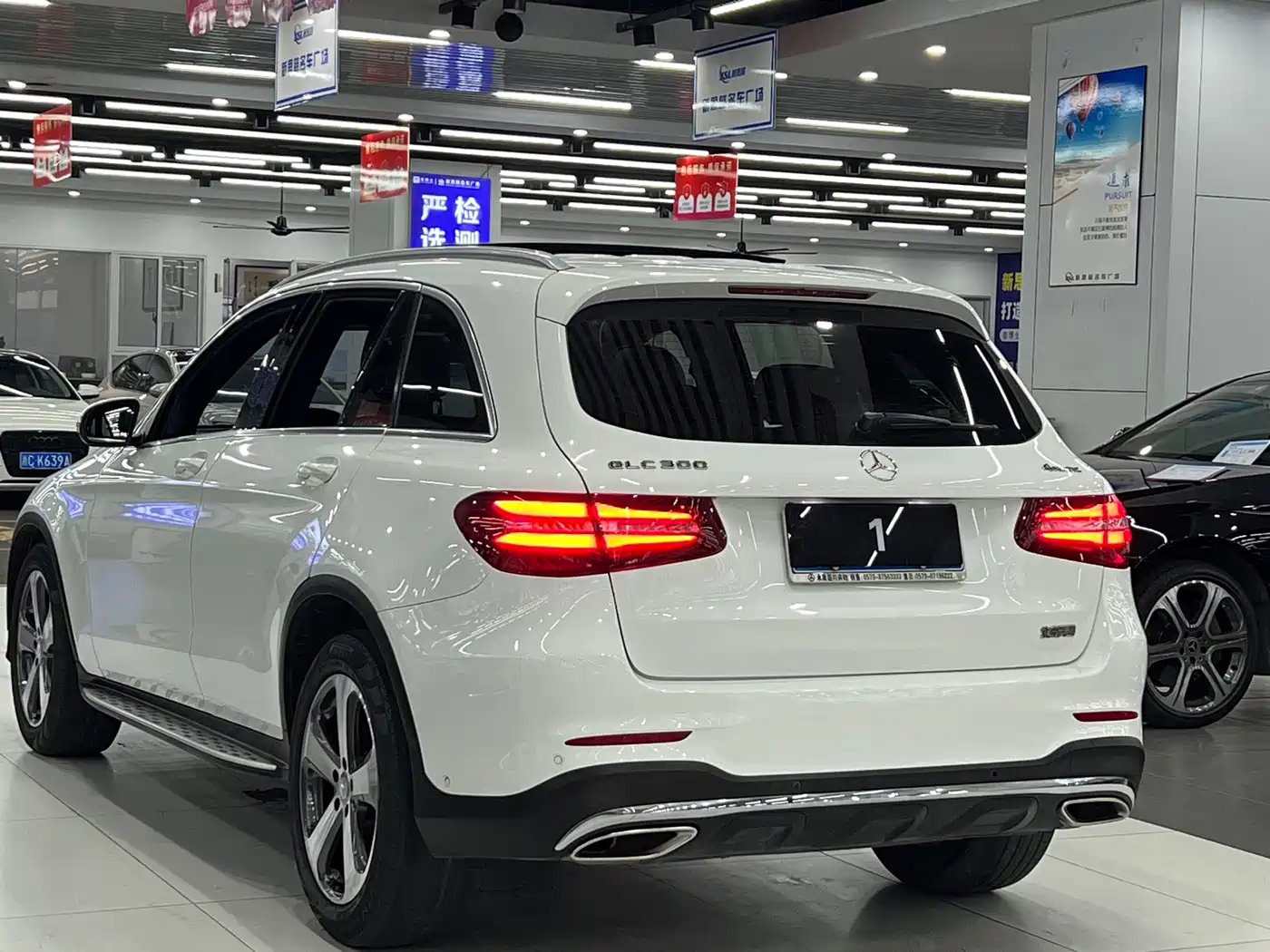 Mercedes-Benz GLC 2017 GLC 260 4MATIC Luxury фото 4