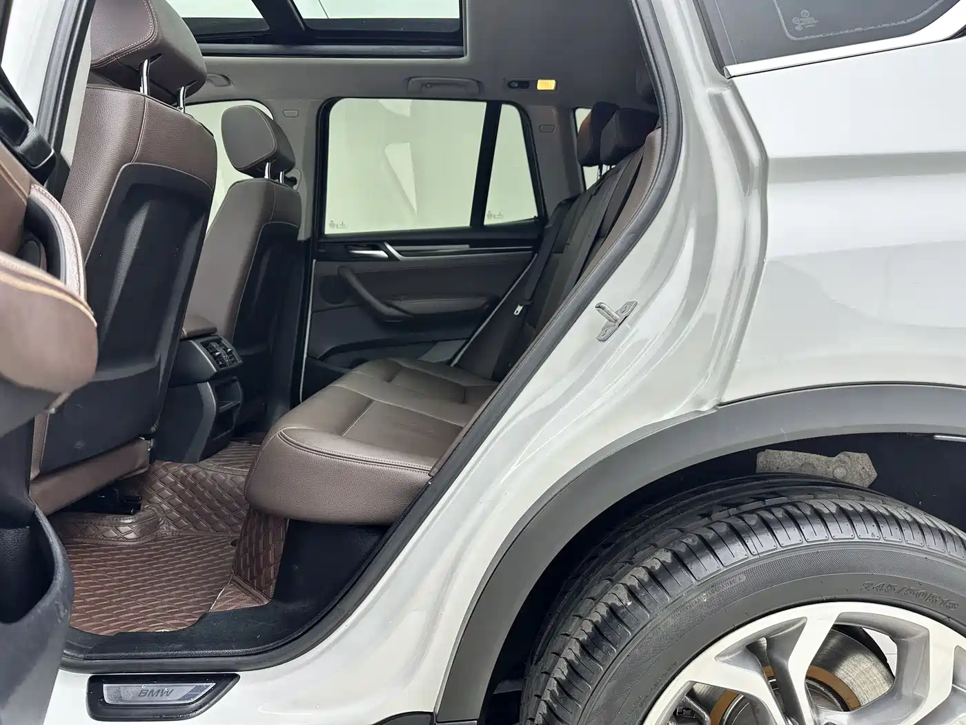 BMW X3 (Import) 2014 xDrive20i X Design Package фото 7