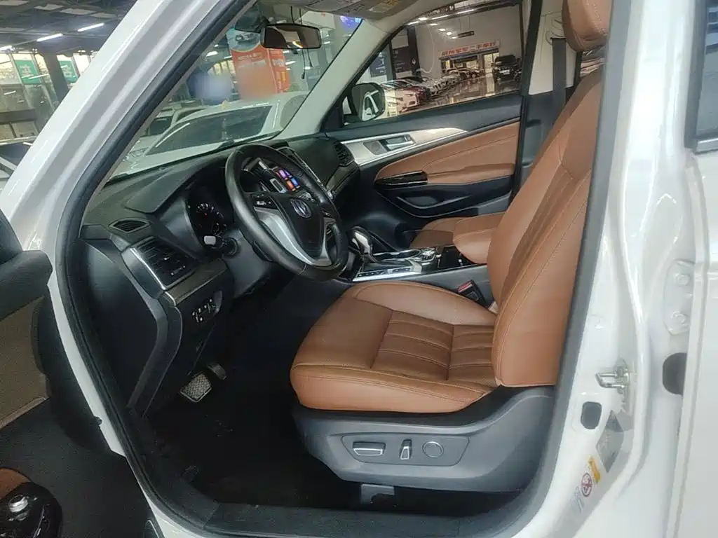 Changan CS95 2017 2017 2.0T FWD Zhiyuan Edition