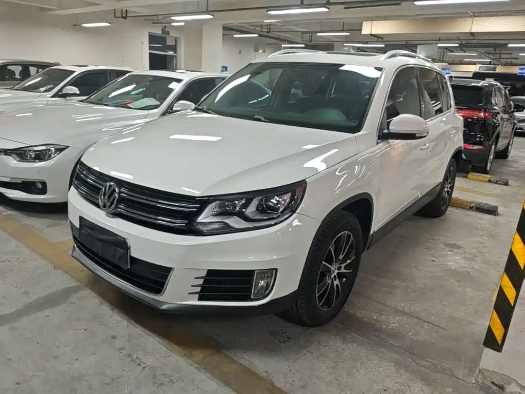  Volkswagen Tiguan 2015 1.8TSI Automatic 4WD Highline