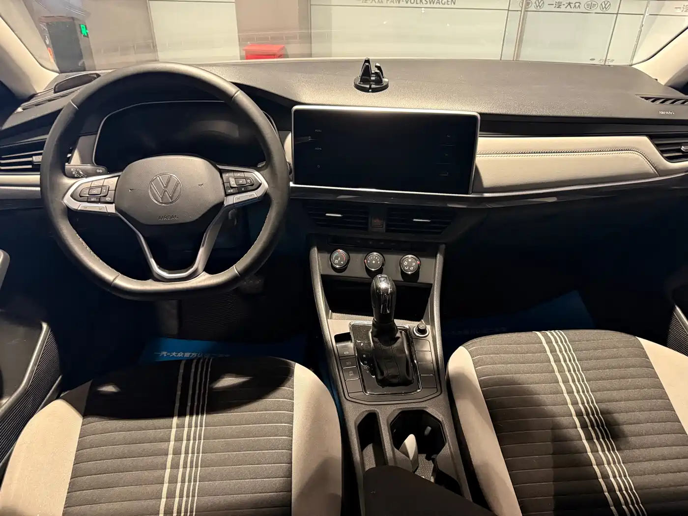 Volkswagen Bora 2023 200TSI DSG Comfort Edition фото 9