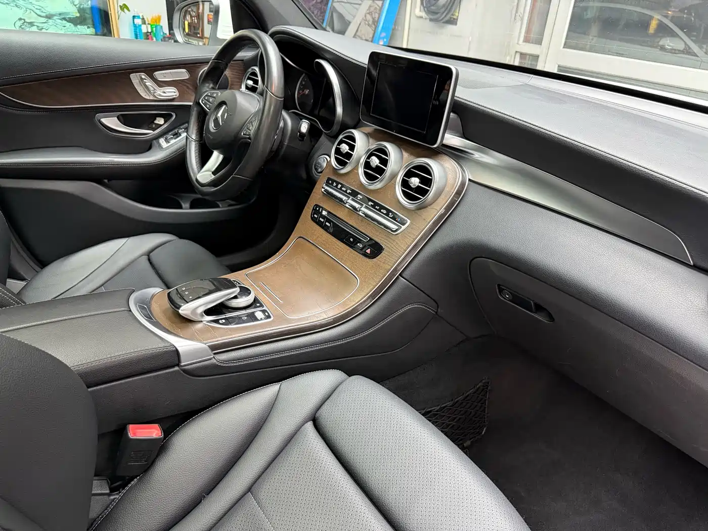Mercedes-Benz GLC 2016 GLC 300 4MATIC Dynamic фото 34