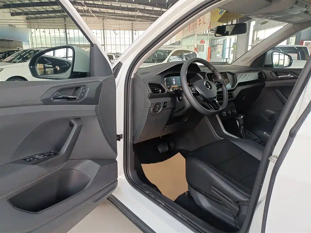 VOLKSWAGEN TU KAI