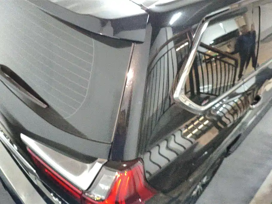 Lexus LX 2017 570 Peak Special Limited Edition фото 3