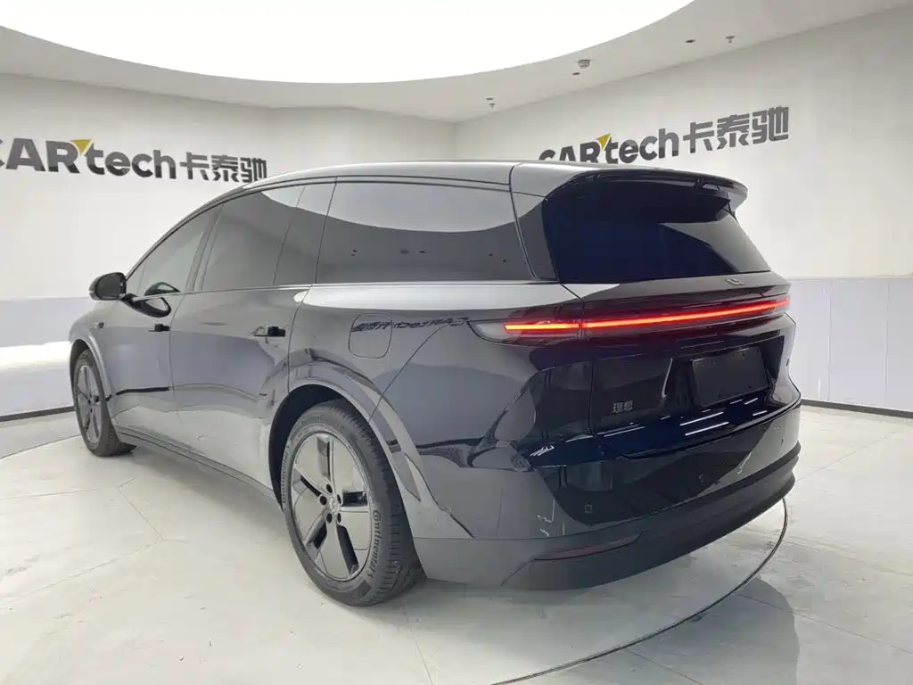 Li Auto Li i8 2026 2025 Standard Edition