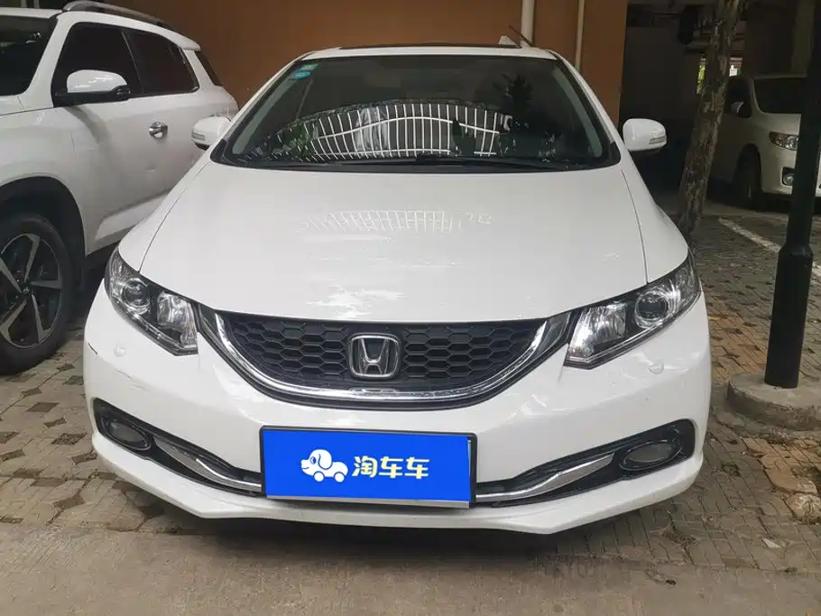 Фото 2 - Honda Civic