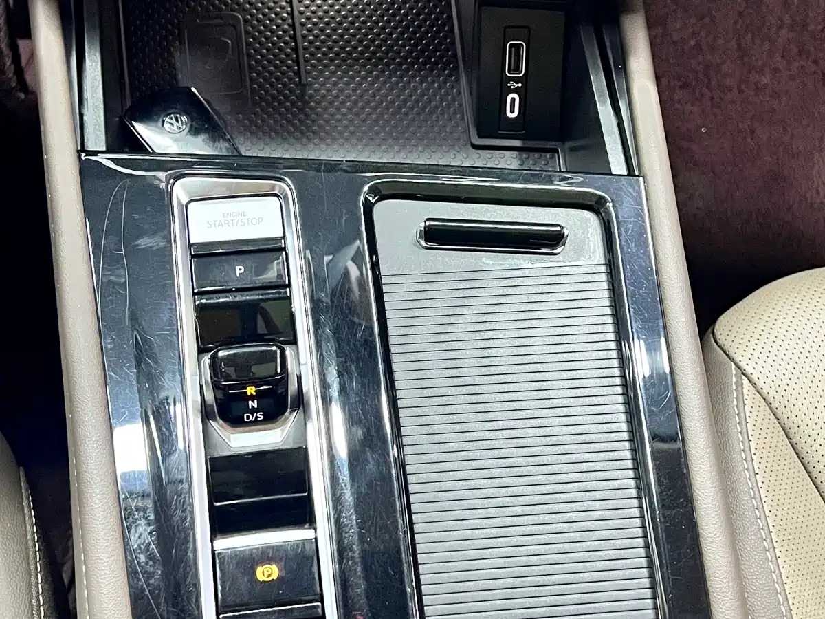 Volkswagen Viloran 2023 330TSI Luxury Edition фото 28