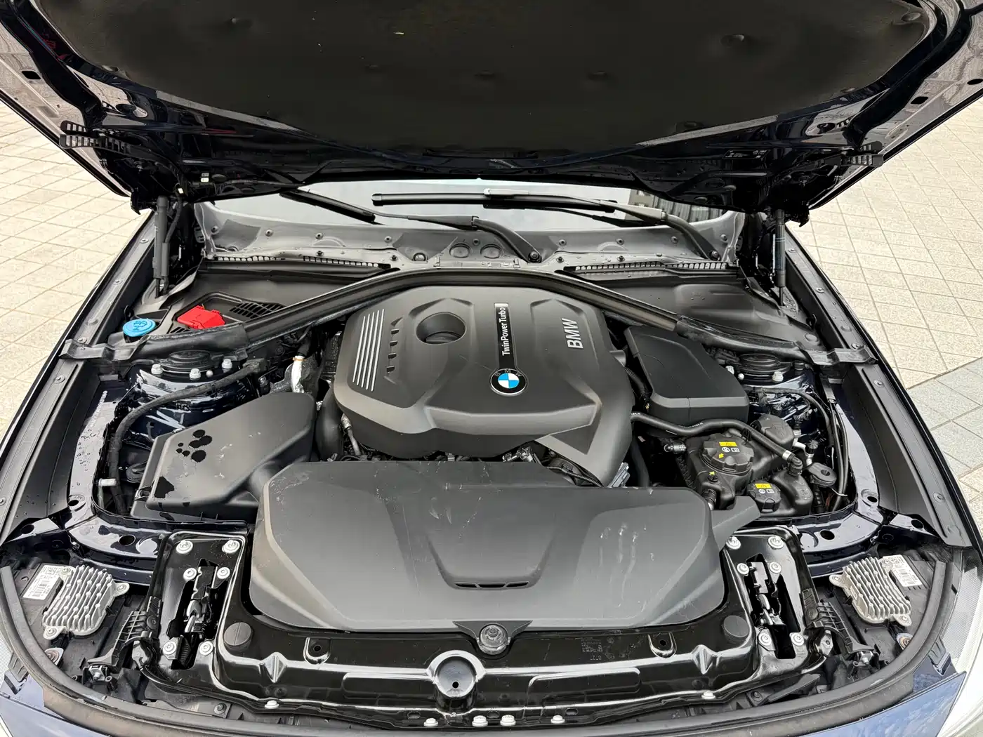 BMW 3 Series GT 2017 320i Fashion фото 35