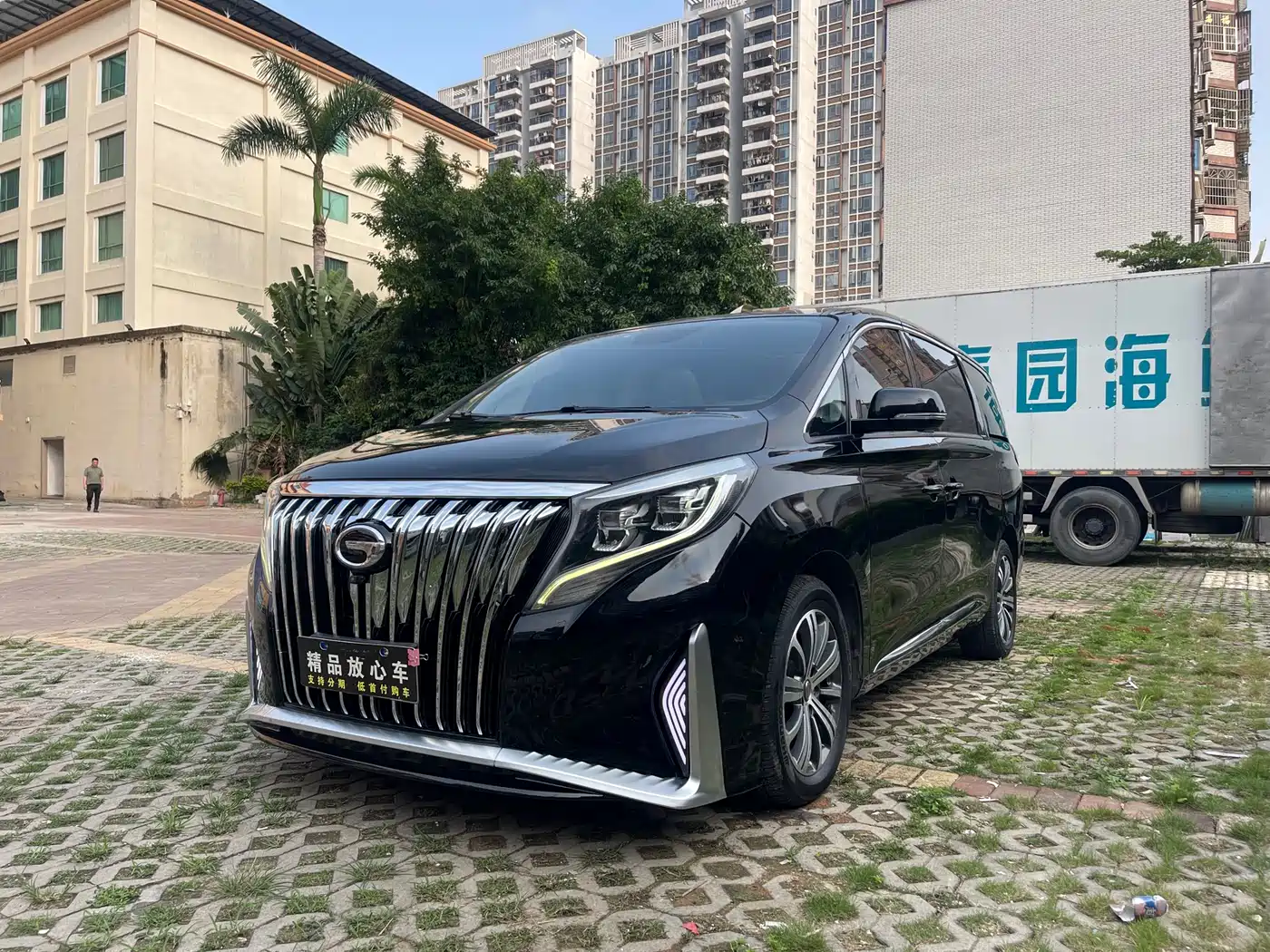 GAC Trumpchi Trumpchi M8 2018 320T Premium Edition