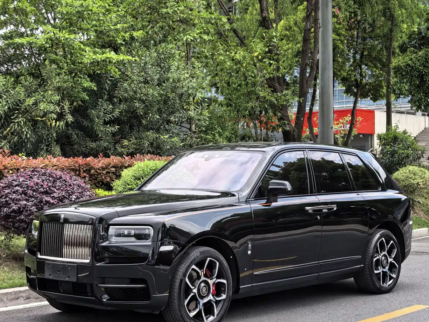 ROLLS-ROYCE CULLINAN