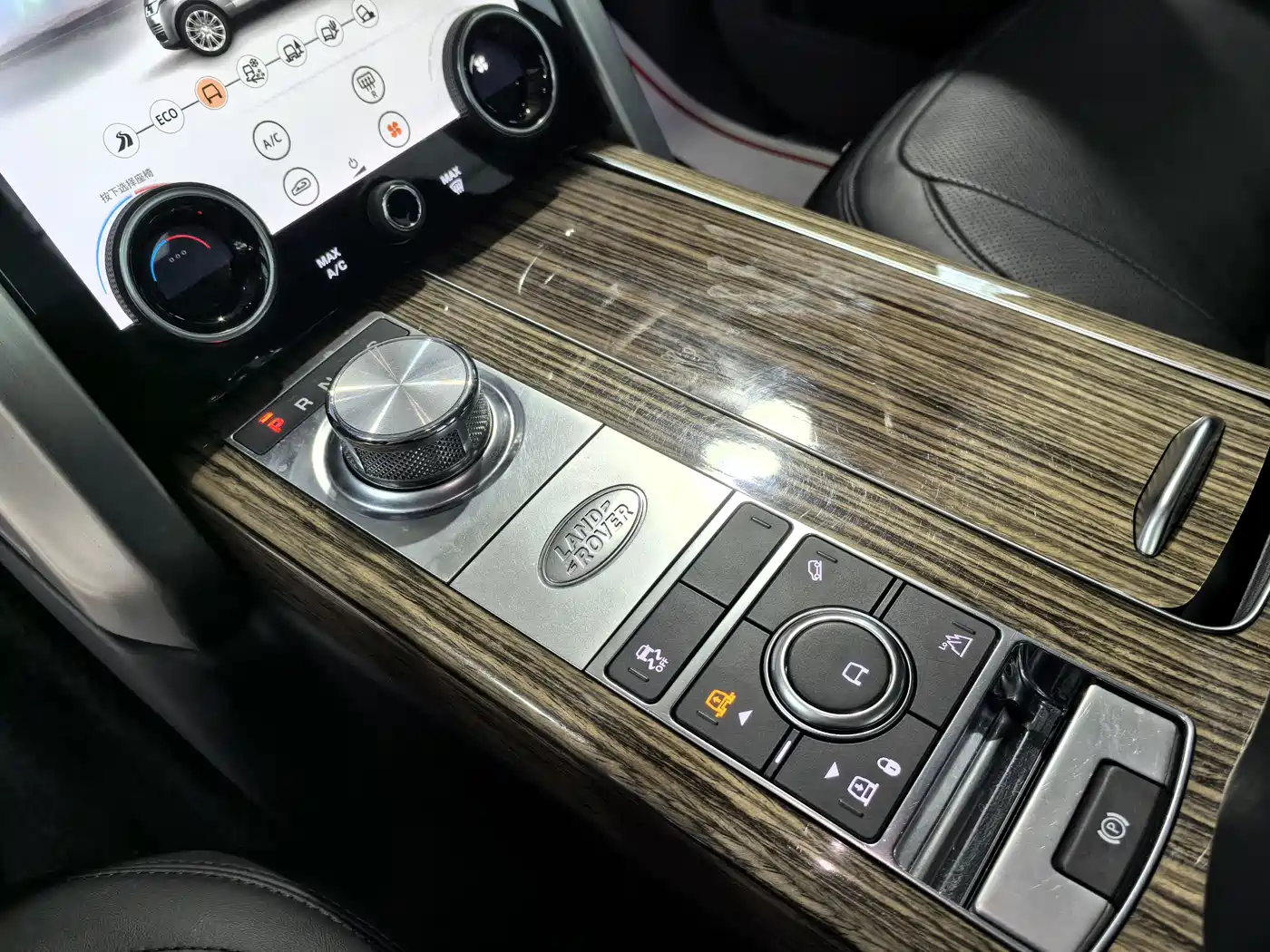 Land Rover Range Rover 2019 3.0 SC V6 Heritage Extended Edition фото 18
