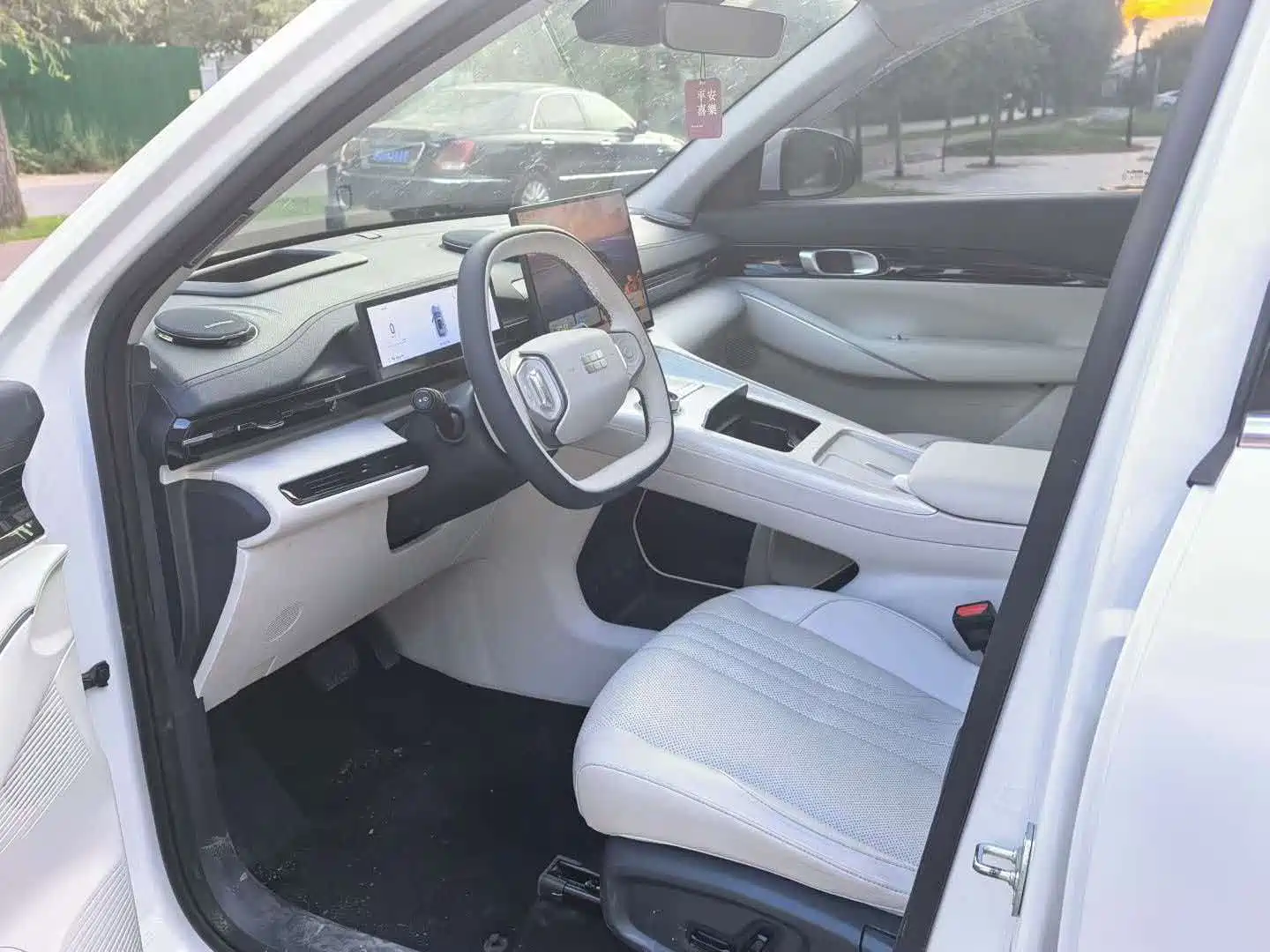 Фото 4 - Geely Galaxy Galaxy E5