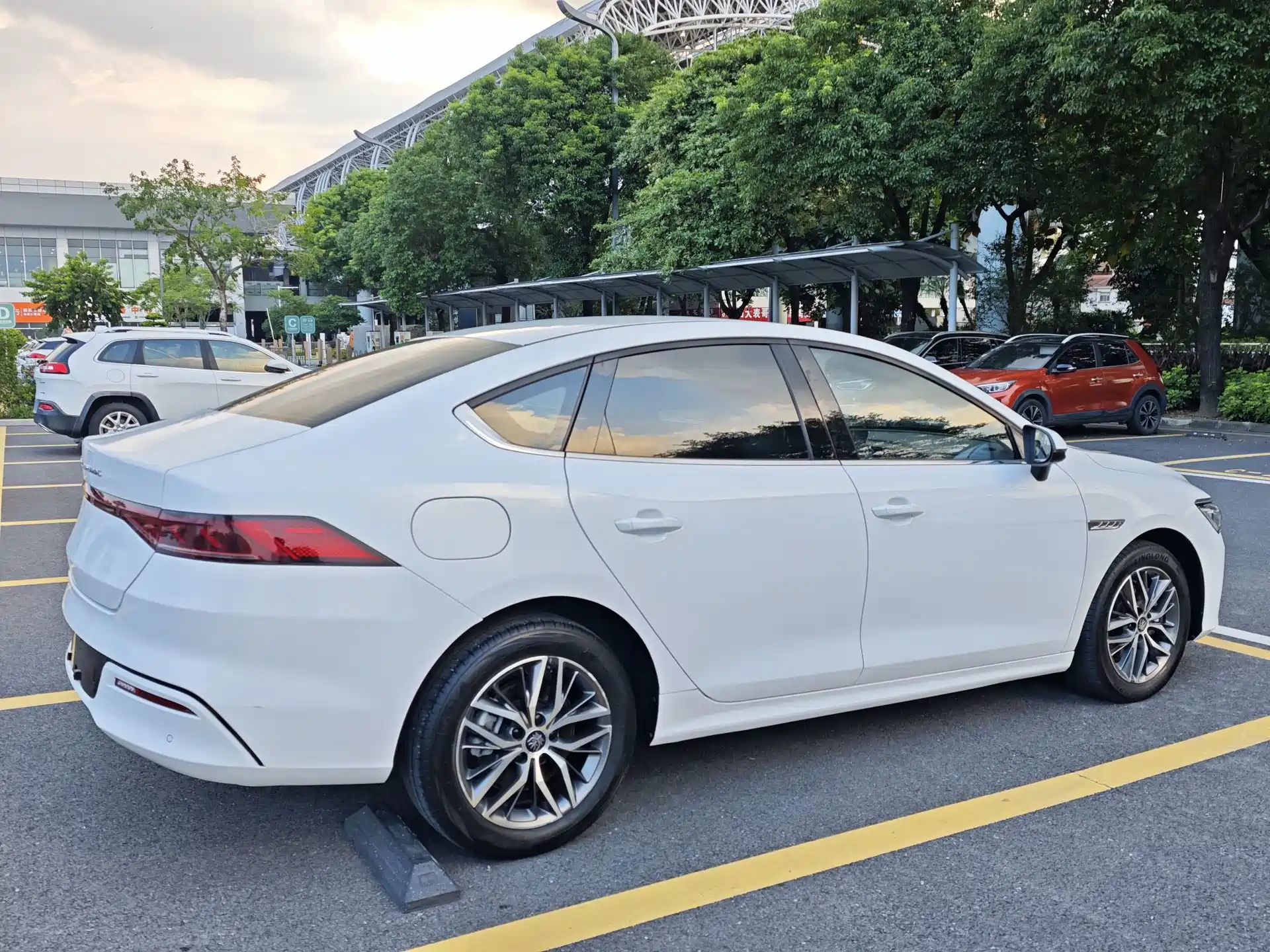 Photo 24 - BYD Qin PLUS