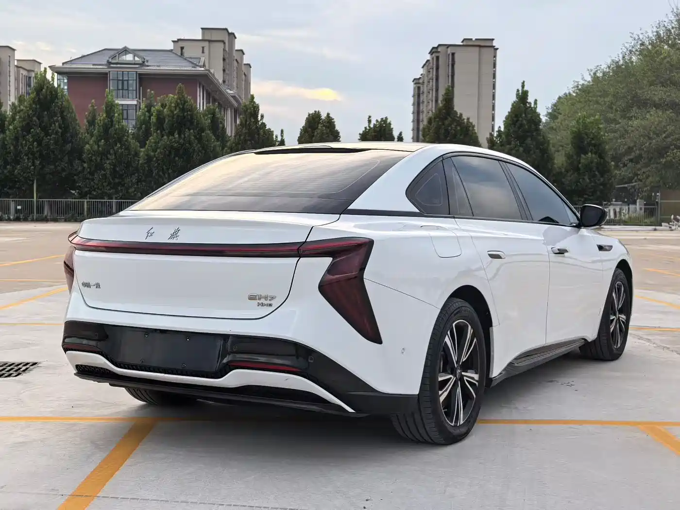 Hongqi EH7 2024 2024 600 Pro