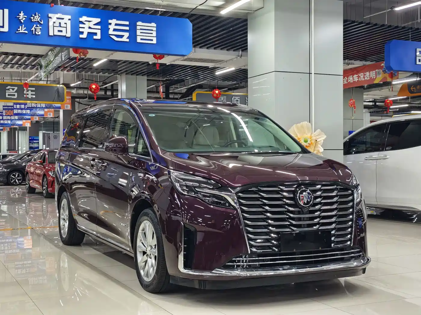 Фото 3 - Buick GL8