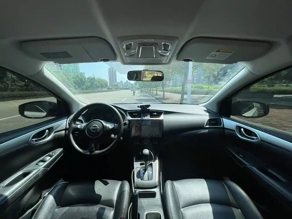 Nissan SYLPHY, миниатюра 5